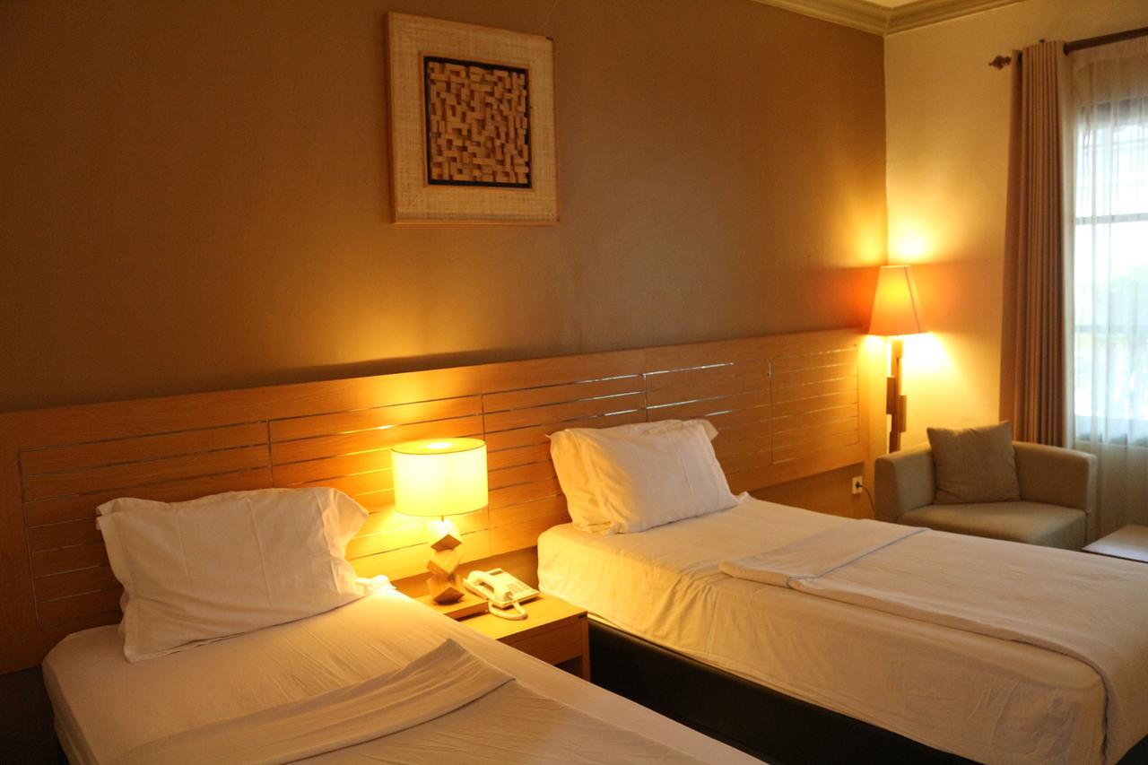 Serayu Hotel Timika Exterior foto
